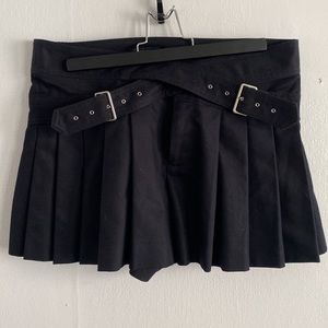 Pleated mini shorts
